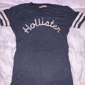 hollister t-shirt
